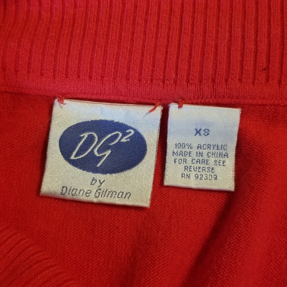 DG2 by Diane Gilman sweater Red size xs - Picture 3 of 3